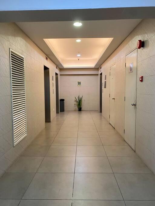 クアラルンプールSpacious 3R,2R,Studio 5Min Walk To Time Square,Lalaport, Pool,Gym,Wifiアパートメント エクステリア 写真