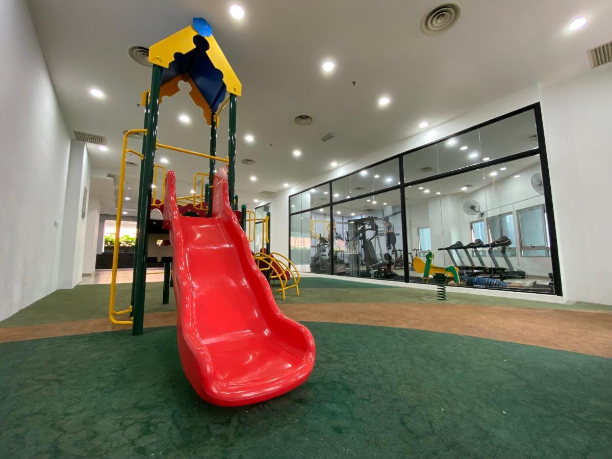 クアラルンプールSpacious 3R,2R,Studio 5Min Walk To Time Square,Lalaport, Pool,Gym,Wifiアパートメント エクステリア 写真