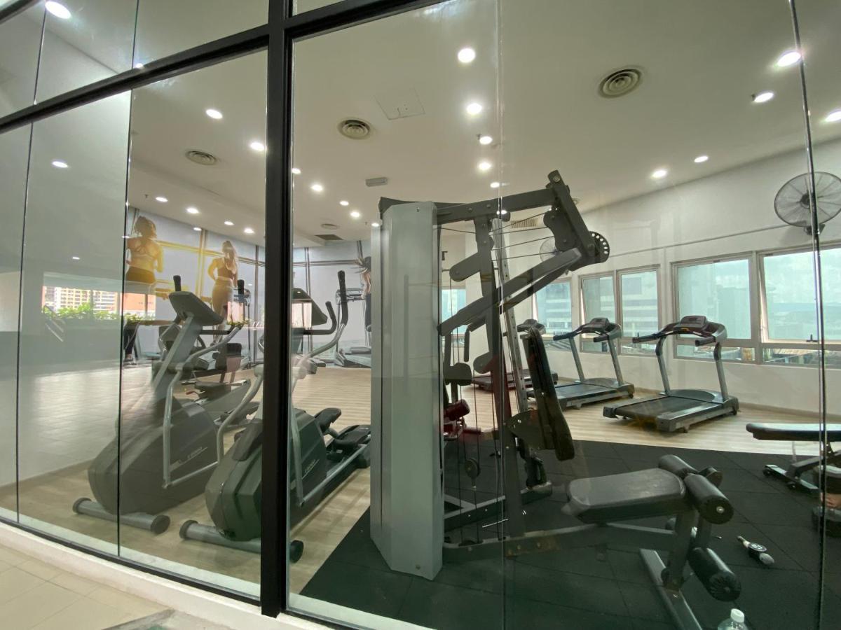 クアラルンプールSpacious 3R,2R,Studio 5Min Walk To Time Square,Lalaport, Pool,Gym,Wifiアパートメント エクステリア 写真